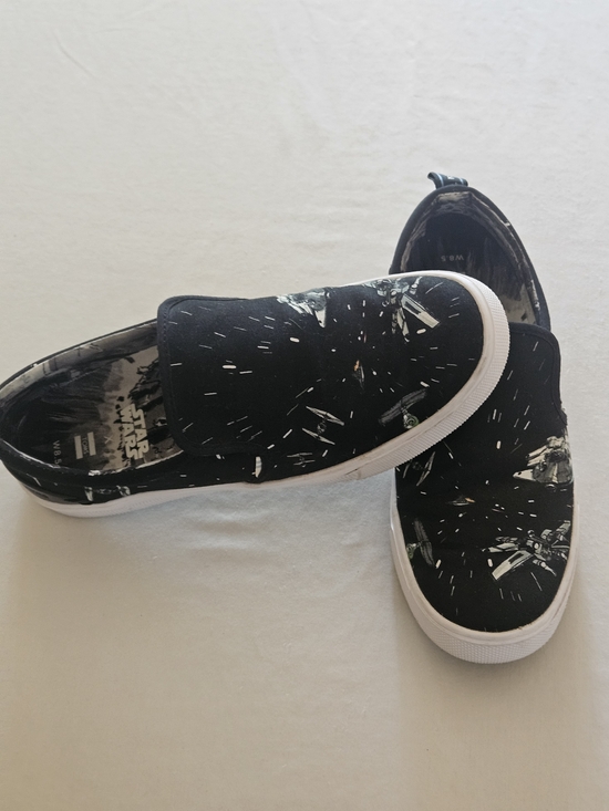 Toms Shoes - Star Wars Toms Slip-On Travel Lite Sneakers In Women Size 8.5